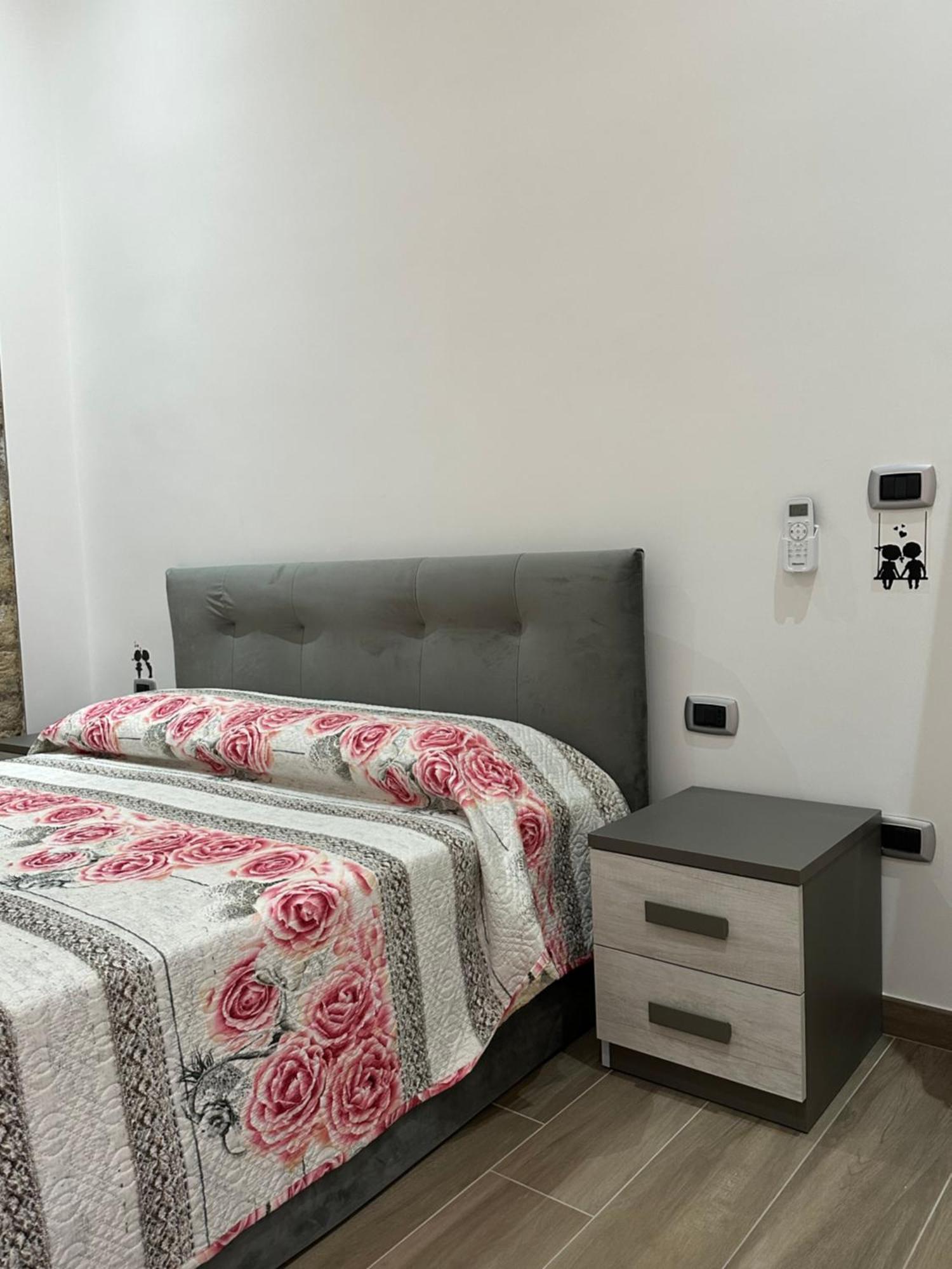 Alfondaco14 Apartment เนเปิลส์ ภายนอก รูปภาพ